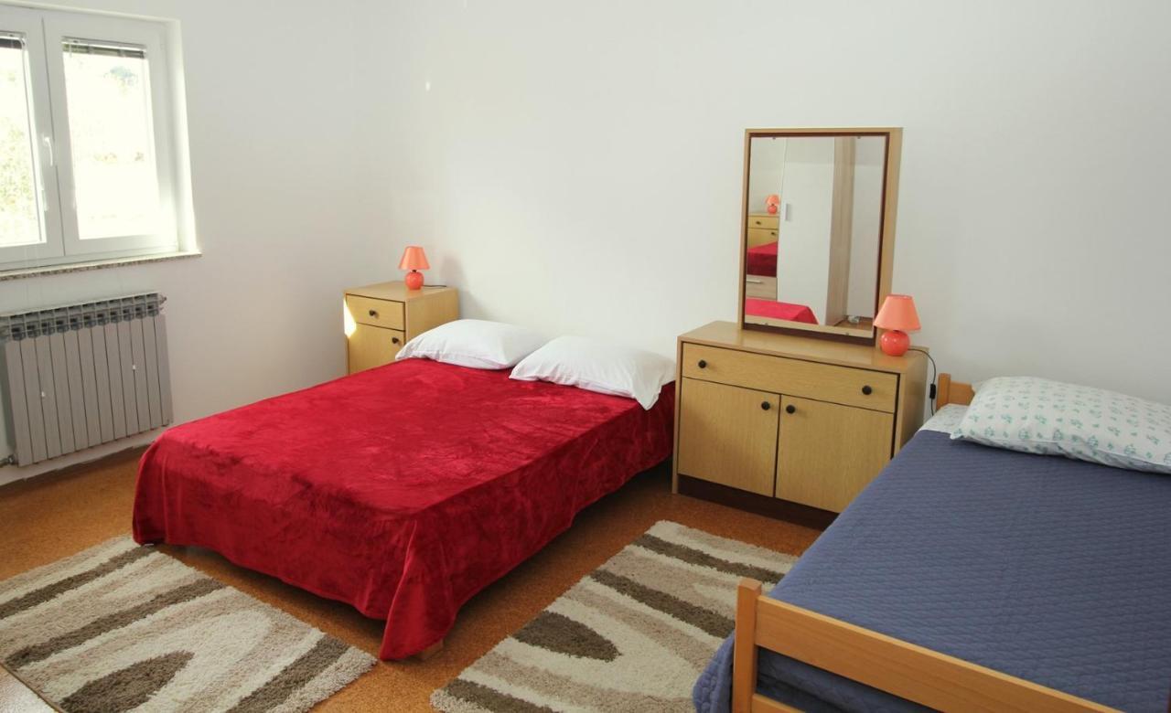 Apartmani Loli Ugljan Kültér fotó