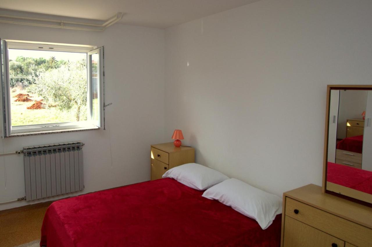 Apartmani Loli Ugljan Kültér fotó