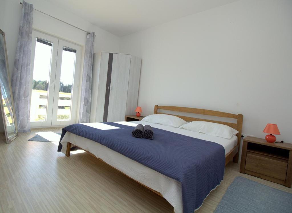 Apartmani Loli Ugljan Kültér fotó